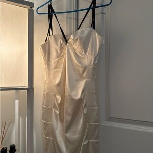 Windsor Cream Ruched Bodycon Dress Sweetheart Neckline